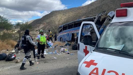 Bus carrying migrants in Mexico crashes, killing 17