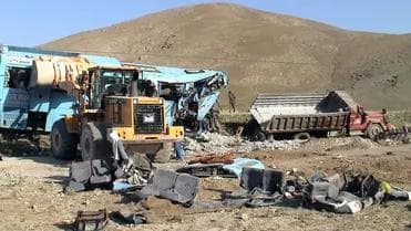 AP: At least 28 Shiite pilgrims were killed after a bus traveling from Pakistan to Iraq crashed in central Iran