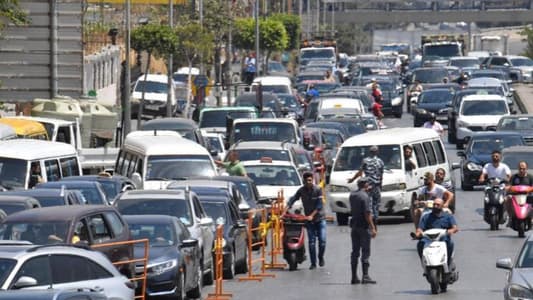 البنزين متوفّر... فما سبب الأزمة وعودة الطوابير؟