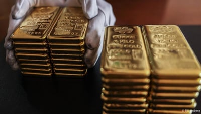 Gold breaks $3,300 barrier for first time
