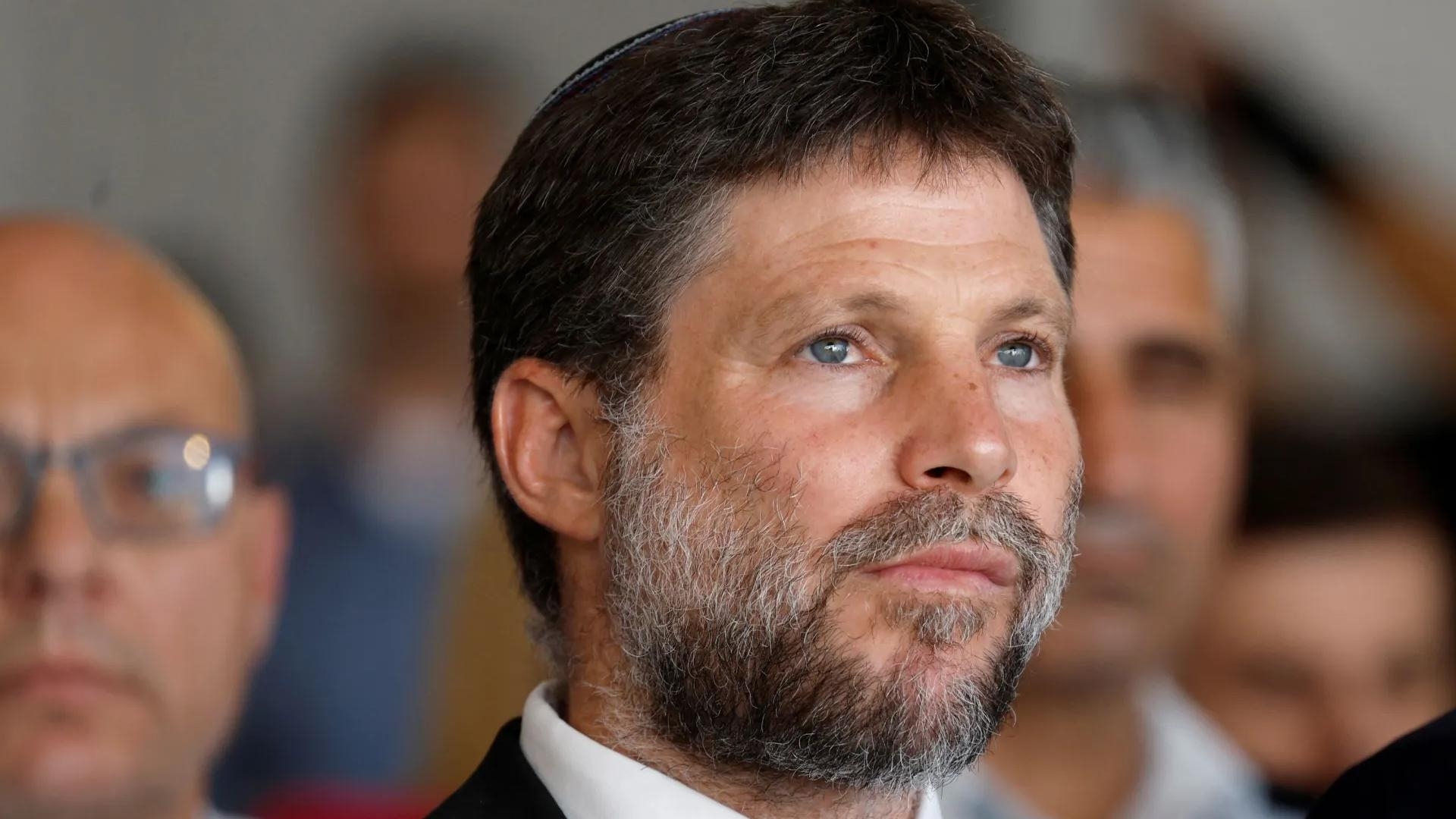 Israeli Finance Minister: A minimum amount of food and medicine will be allowed into Gaza