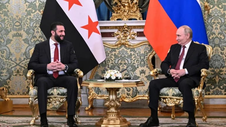 زيارة الشرع لموسكو... كيف تغيّر المشهد بعد سقوط الأسد؟