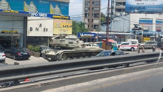 Photo: A tank on the Jounieh highway