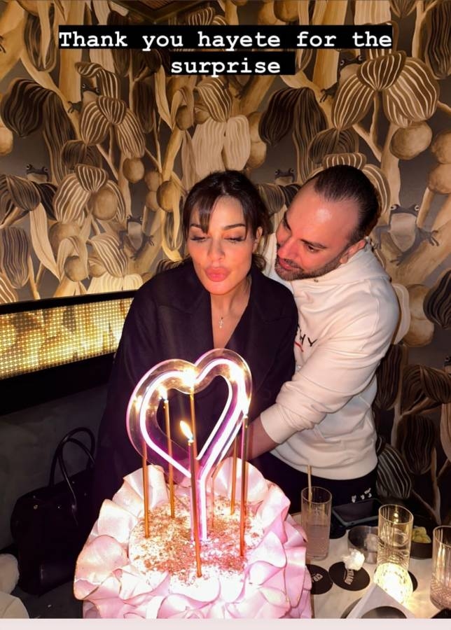 نادين نسيب نجيم تحتفل مع طفليها... ومفاجأة من خطيبها