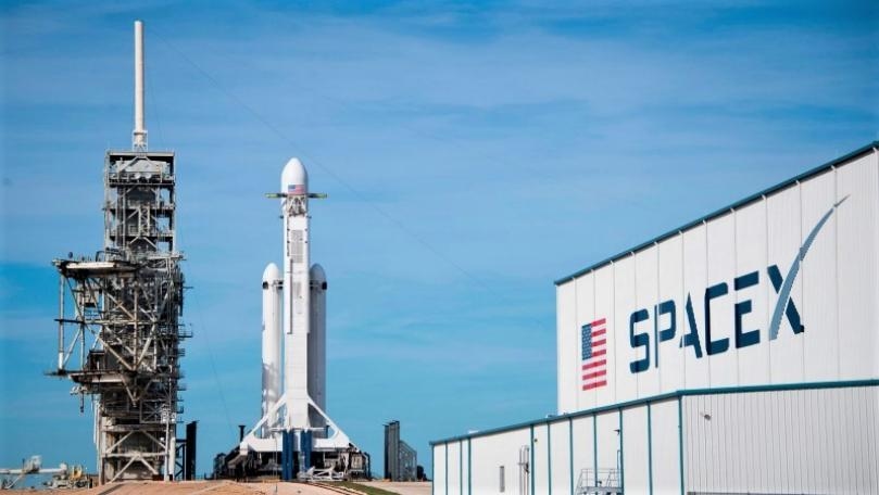 SpaceX to Launch Private, All-Civilian Crew Into Earth Orbit