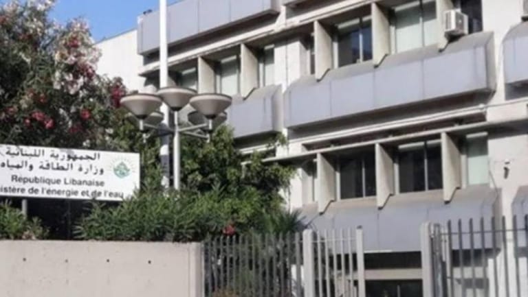 "الطاقة" تستشير هيئة التشريع: لا مجال للتسعير بالدولار