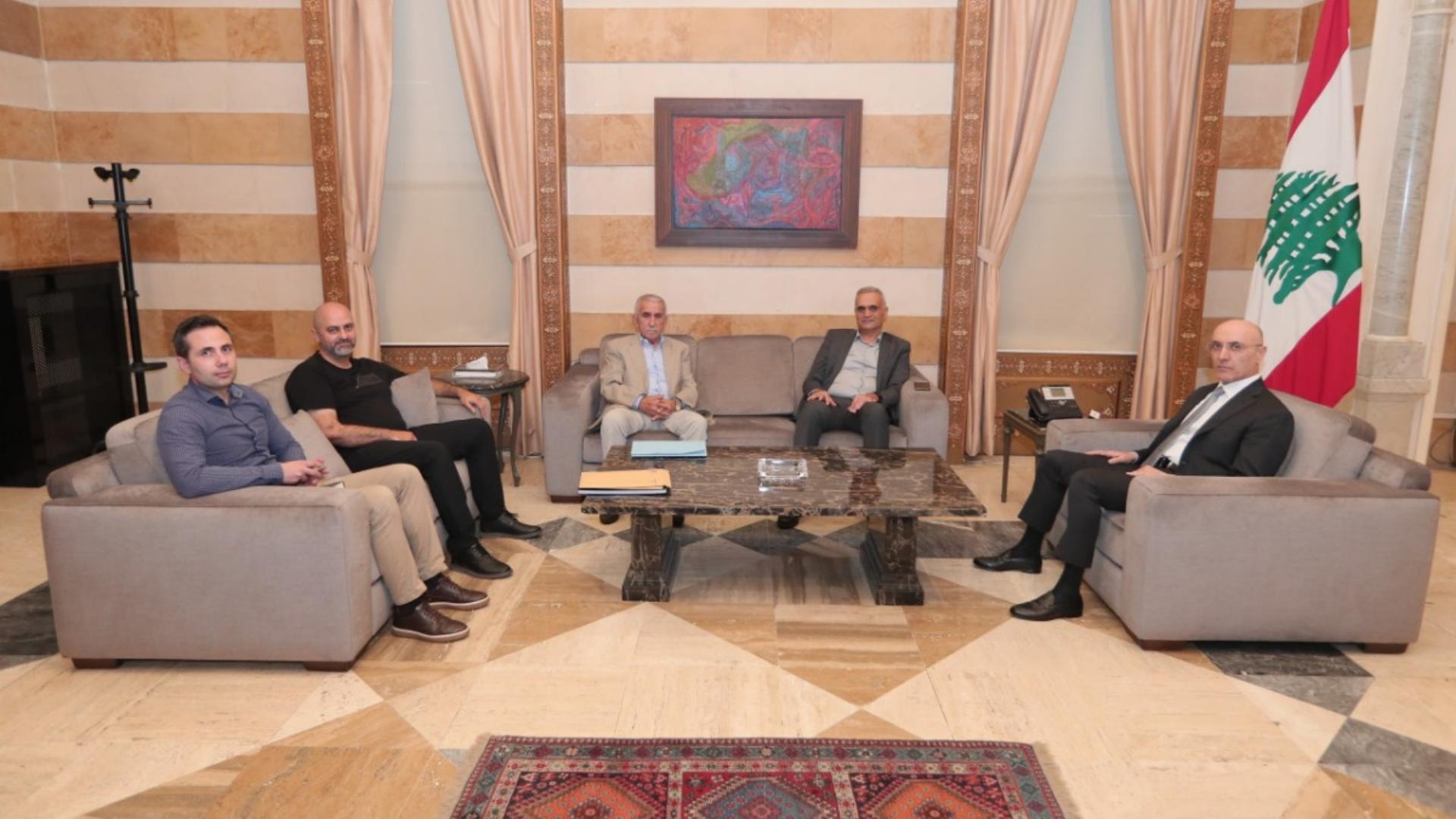 الحجار بحث مع مخزومي في أوضاع بيروت وتابع موضوع بدلات تعليم السوق