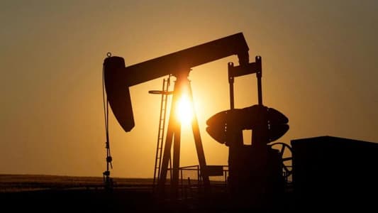 Oil rises on U.S. crude stocks data, tight supply outlook