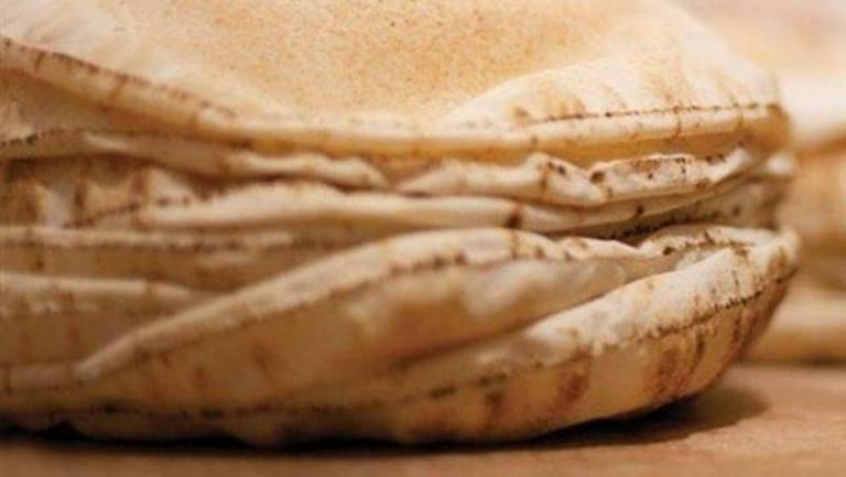 راوول نعمة لا يستحي: الخبز بـ 3000 ليرة!