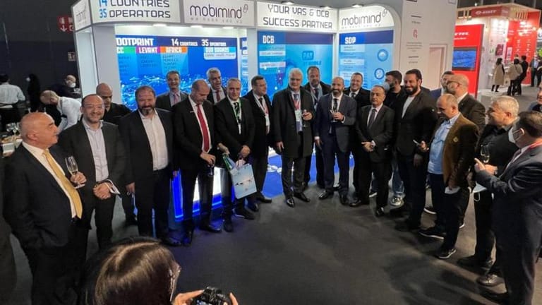 القرم شارك في المعرض والمؤتمر الدولي للهواتف المحمولة