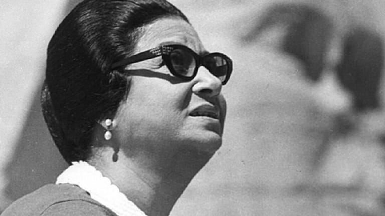 أم كلثوم العربية الوحيدة في قائمة أفضل 200 فنان بالعالم