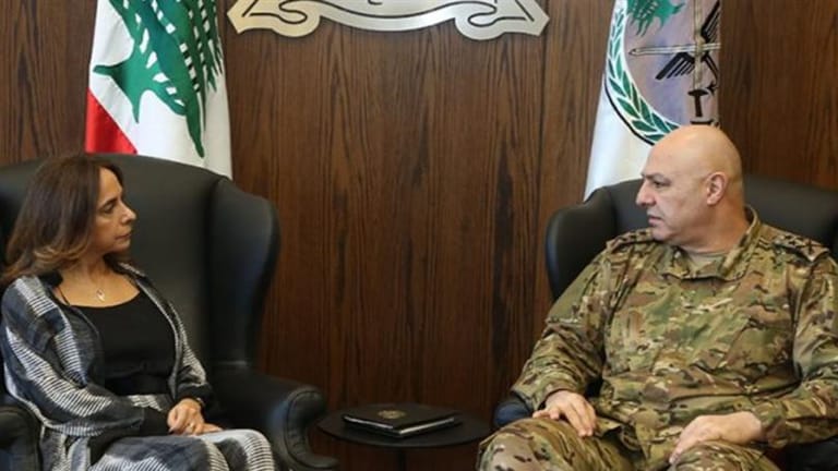 قائد الجيش يَطلُب ووزيرة الدفاع توقِّع.. وميشال عون "يكوِّع"