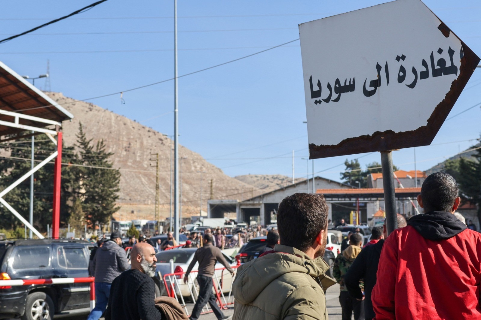 لبنان وسوريا يطويان حقبة الأسد... بالمال والإقتصاد