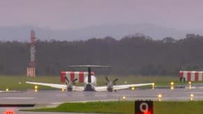 بالفيديو: طائرة تهبط بلا عجلات