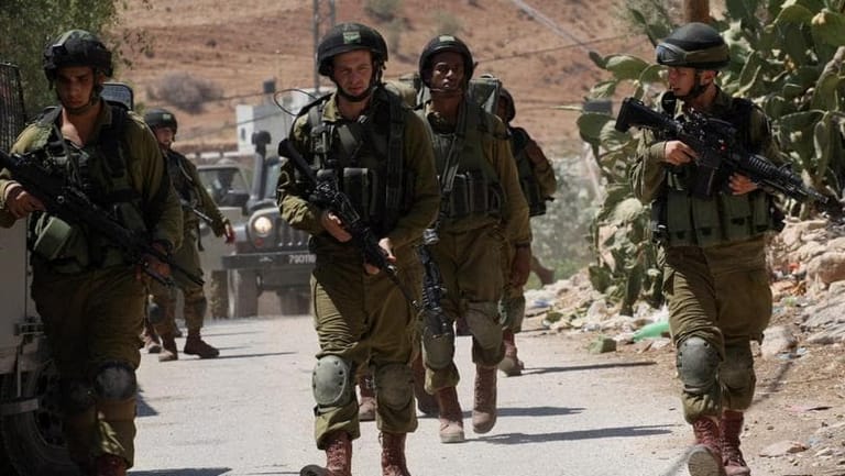 Israel Deploys 100,000 Soldiers Along Lebanese Frontier