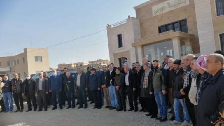 وقفة احتجاجية في دورس