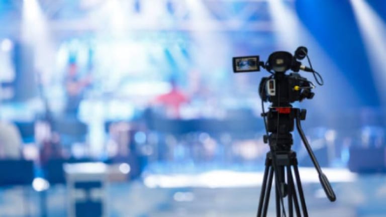 أوتوستراد البداوي مقطوع منذ يوم  كامل