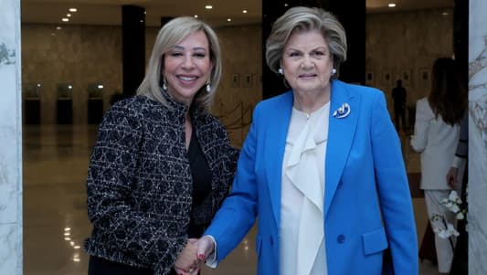 First Lady meets Mona Hraoui