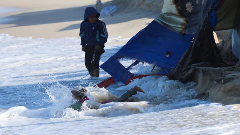 Gaza Storms Cause Flooding, Sewage Problems, and Misery in Tent Camps