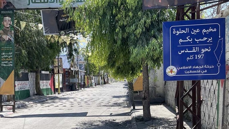 هل يورّط "السّلاح الفلسطيني" لبنان... وهل ينفد صبر "الحزب"؟