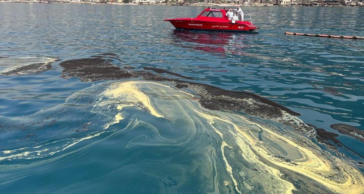 بالصّور: البحر بالألوان مُقابل خليج جونية