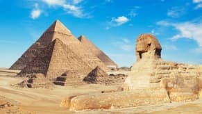 راصد الزلازل الهولندي... وما قاله عن الأهرامات المصرية