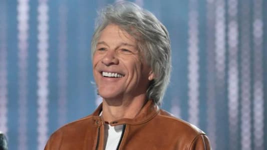 Jon Bon Jovi praised for talking woman off bridge