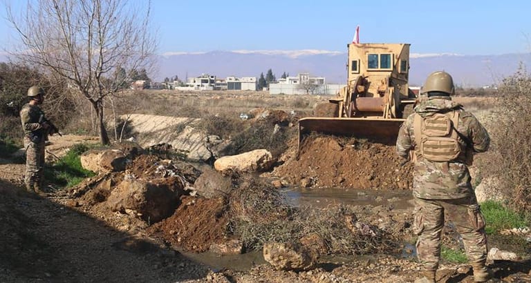 بالصّور.. الجيش: إغلاق معابر غير شرعيّة