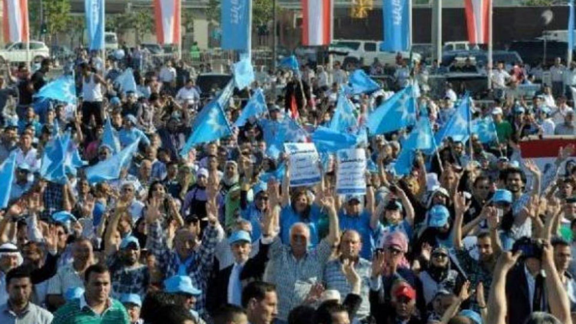 "عودة الروح" والدينامية إلى الشارع السني