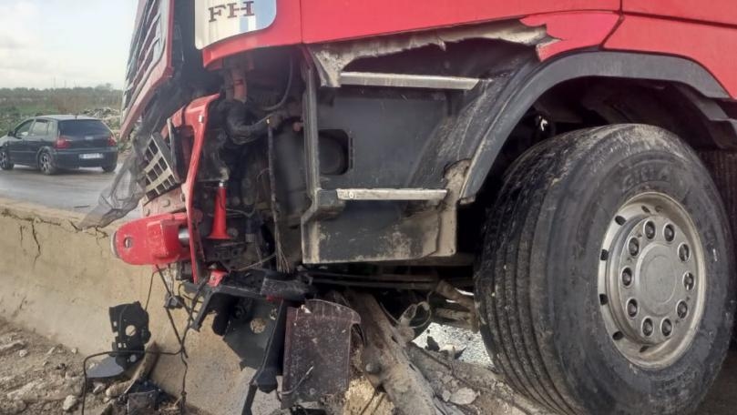 بالصّور: 3 جرحى في حادث سير