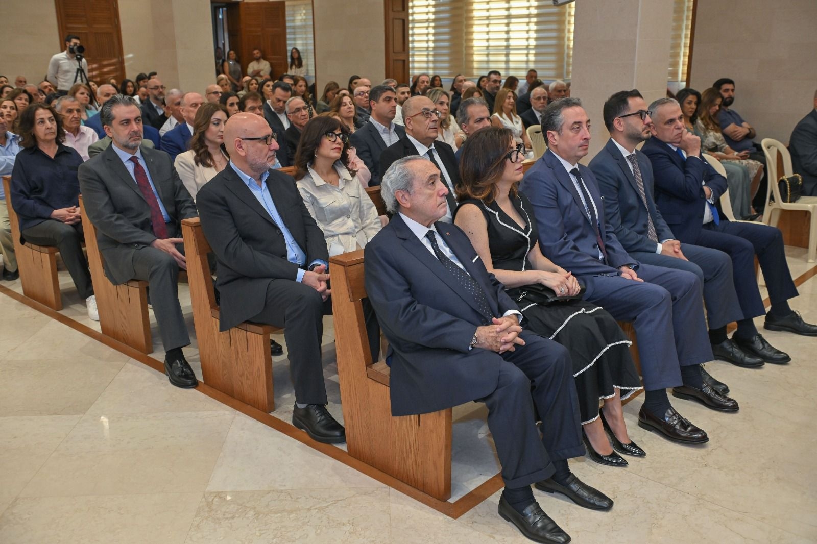 جامعة الروح القدس – الكسليك تحتفل بعيد العنصرة: رسالة تلاقٍ ومحبة ولقاء وفاء للعائلة الجامعية