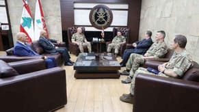 Army chief meets UK's Senior Defense Advisor, Egyptian Ambassador