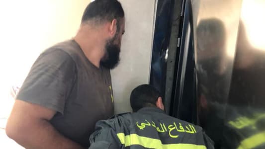 إنقاذ 3 أشخاص احتجزوا في مصعد مستشفى