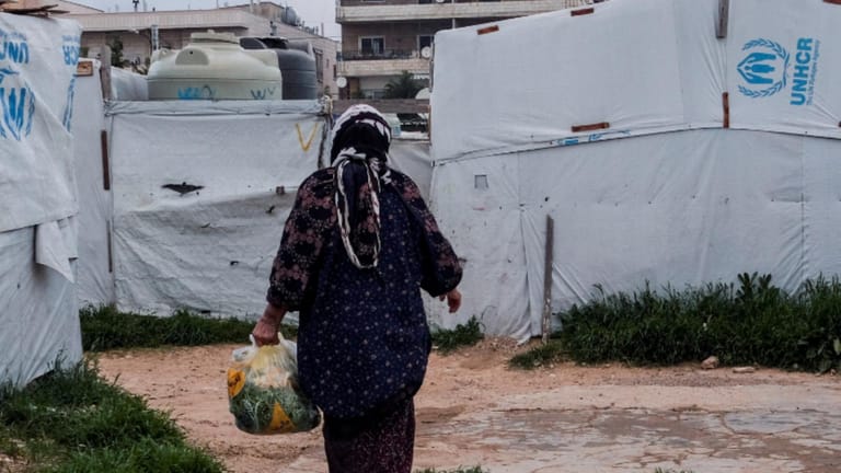 هل تسهّل الحاجة طريق العودة أمام النازحين السوريين؟