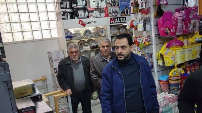 كبسات "الإقتصاد" طالت الهواتف وزيوت السيارات ومواد التنظيف