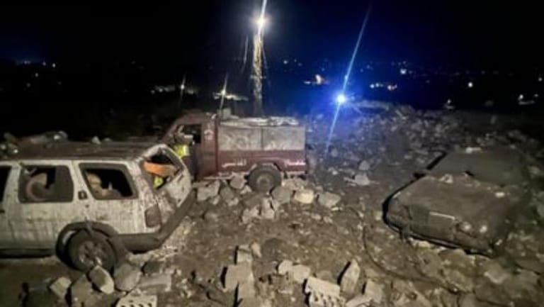 غارة على كنيسة ومركز للدفاع المدني... و5 شهداء