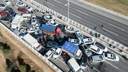 One dead in big pileup on Chinese bridge shrouded in fog