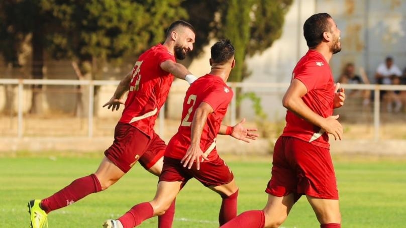 النجمة يهزم ملاحقه البرج ويعزز صدارته وفوز دراماتيكي للراسينغ