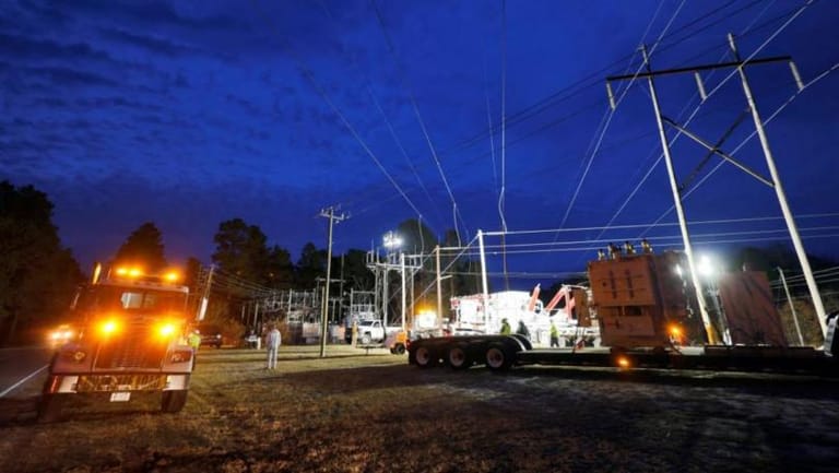 "هجوم عيد الميلاد": أكثر من 14 ألف شخص من دون كهرباء