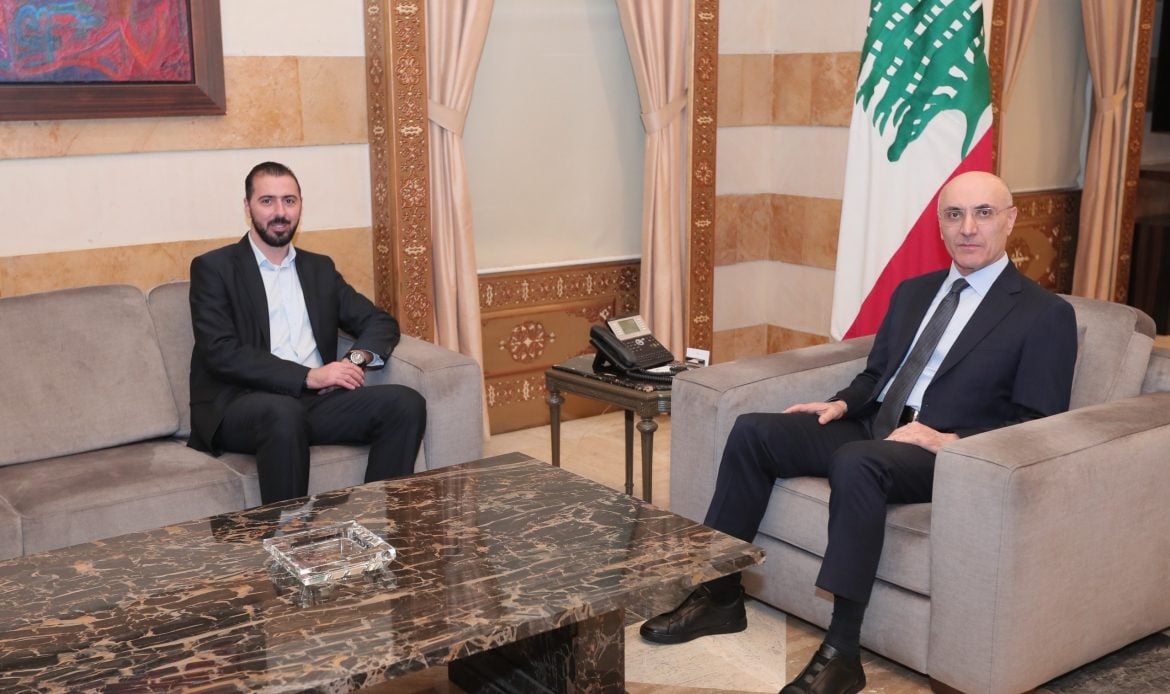 الحجّار بحث في آخر المستجدات مع عدد من النواب
