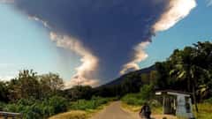 Indonesian Volcano Erupts Again, Spews Massive Ash Cloud