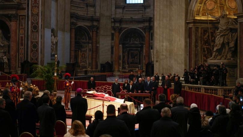 Pope Benedict XVI’s lying in state begins in Vatican