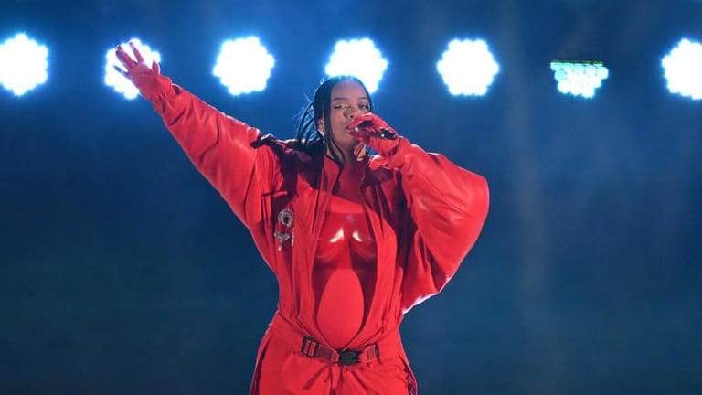 ريهانا مفاجأة حفلة الأوسكار 2023