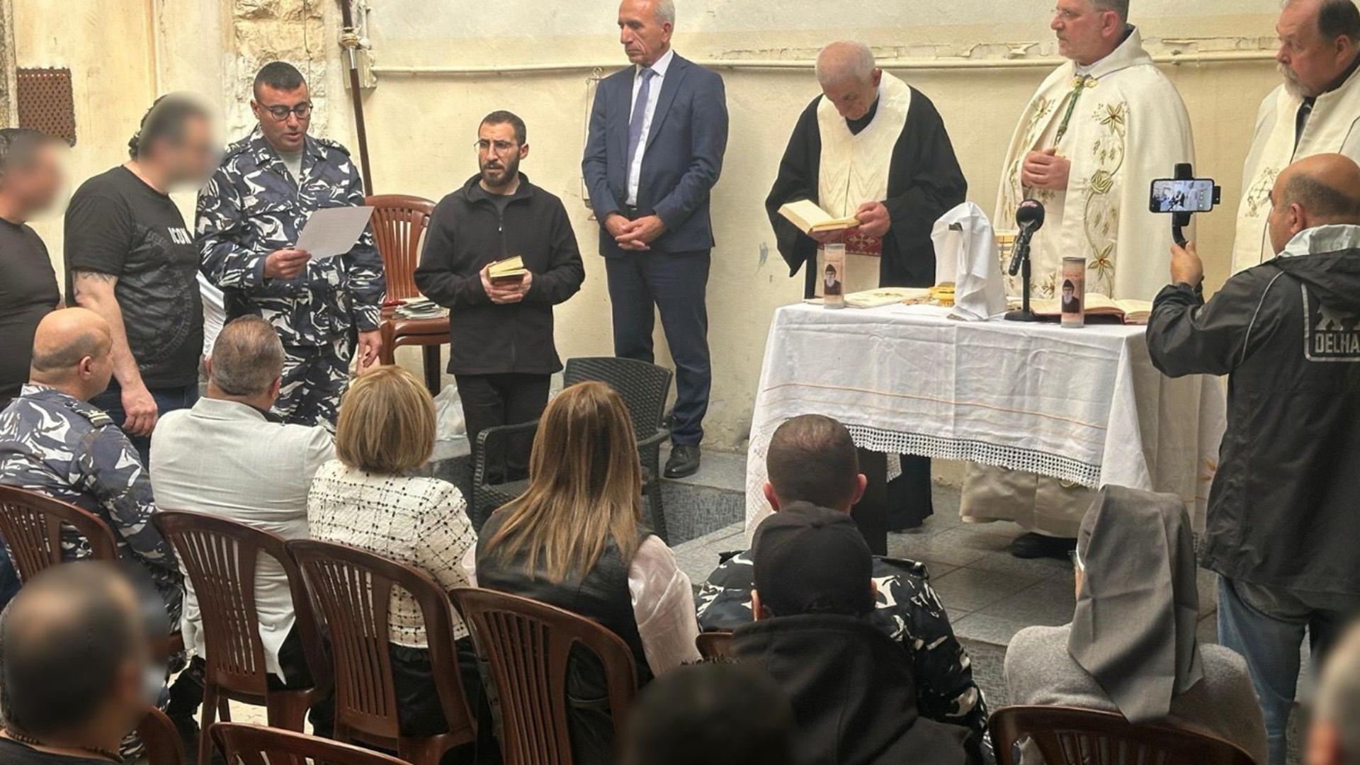 بالصّور: قدّاس في السّجن