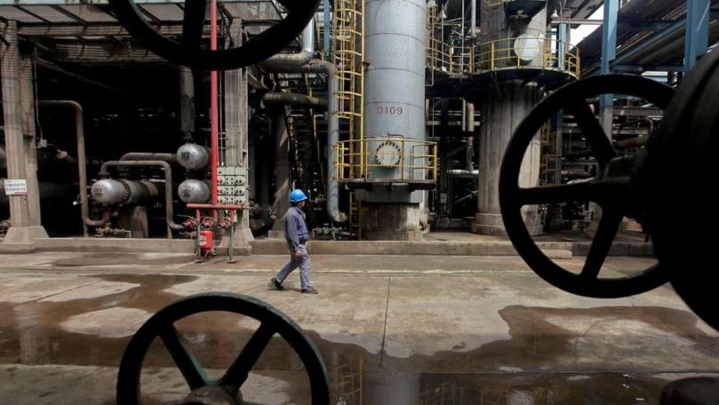 Oil dips as China COVID case surge clouds fuel demand prospects