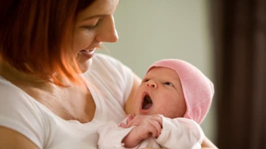 Dos and Don'ts When Visiting a Newborn Baby