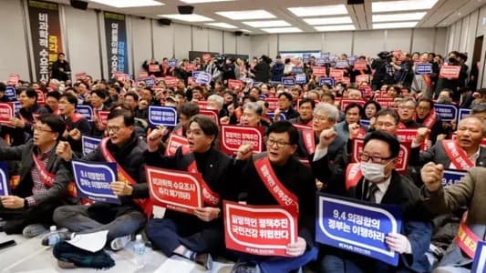 South Korea orders doctors to return to work amid prolonged strike