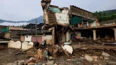 Pakistan Resumes Rescue Operations in Flood-Hit Areas; Death Toll Tops 300