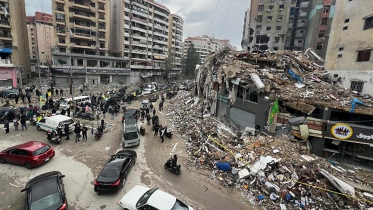 الاقتصاد والقطاع المصرفي مجمّدان... بانتظار السلاح