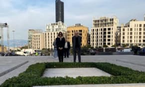 Jumblatt, wife Noura visit late PM Hariri's tomb in downtown Beirut